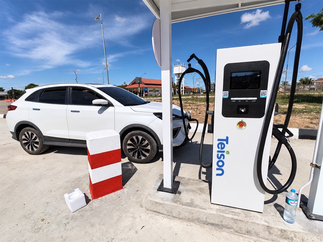Caricatore EV Teison DC Split da 400 kW installato in Laos, 2026