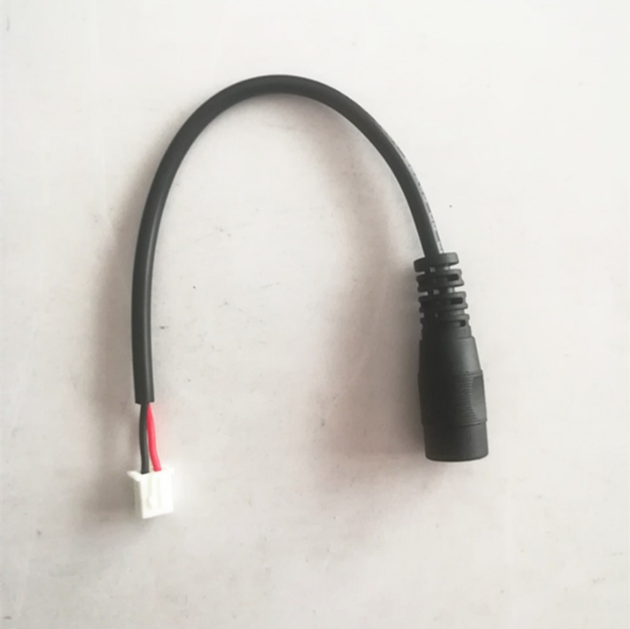 Kundenspezifische Kabelkonfektion DC-Stecker auf JST XHP-3-Anschlusskabelbaum Kundenspezifische Kabelkonfektion DC-Stecker auf JST XHP-3-Anschlusskabelbaum