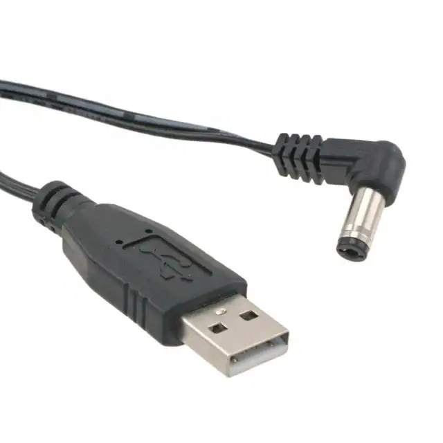 Umgossener rechtwinkliger Hülsenstecker auf USB-A-Steckerkabelbaugruppe Umgossener rechtwinkliger Hülsenstecker auf USB-A-Steckerkabelbaugruppe