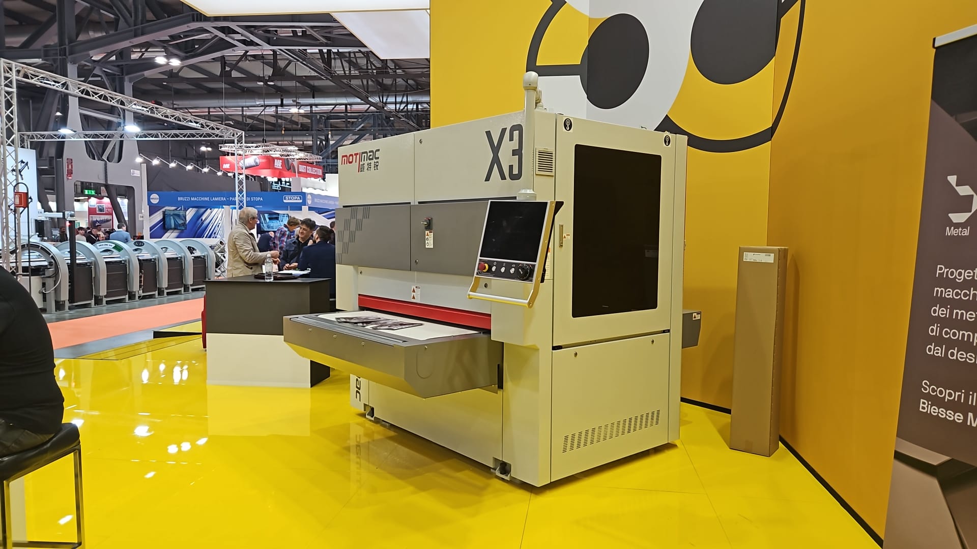 ¡Rectificadora de metales Motimac en la Feria de Milán!