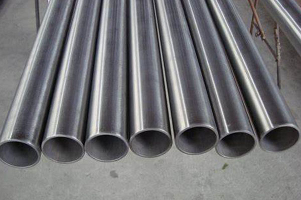 Deep hole titanium alloy pipe
