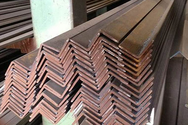 Angle Iron 4mm Black Hot Rolled Carbon Mild Q235 Ss400 Steel Angle China Equal Angel Bar / Angle Steel / Iron Angle Bar