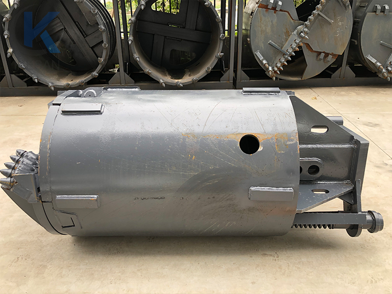 Core barrel with round shank chisel