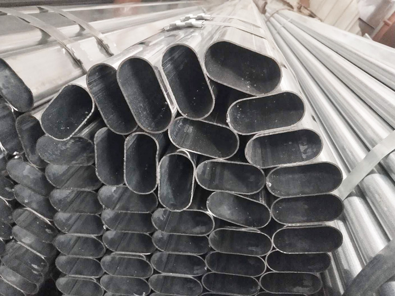 304  Oval pipe /tube