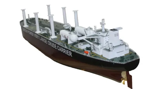 Pourquoi les navires de mer ont-ils un seul moteur et une seule hélice, tandis que les navires fluviaux ont deux moteurs et deux hélices ?