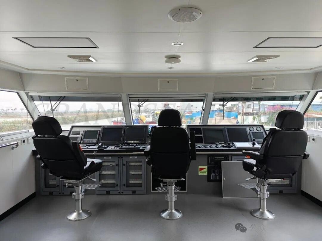 34.6m Offshore High-Speed Fiberglass Patrol Craft Boat à vendre