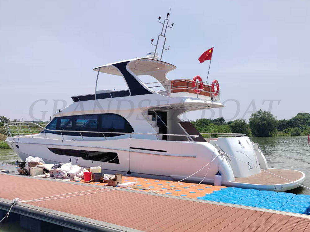 Grandsea 20m FRP Luxury Pleasure Cabin Cruiser Motor Yacht à vendre
