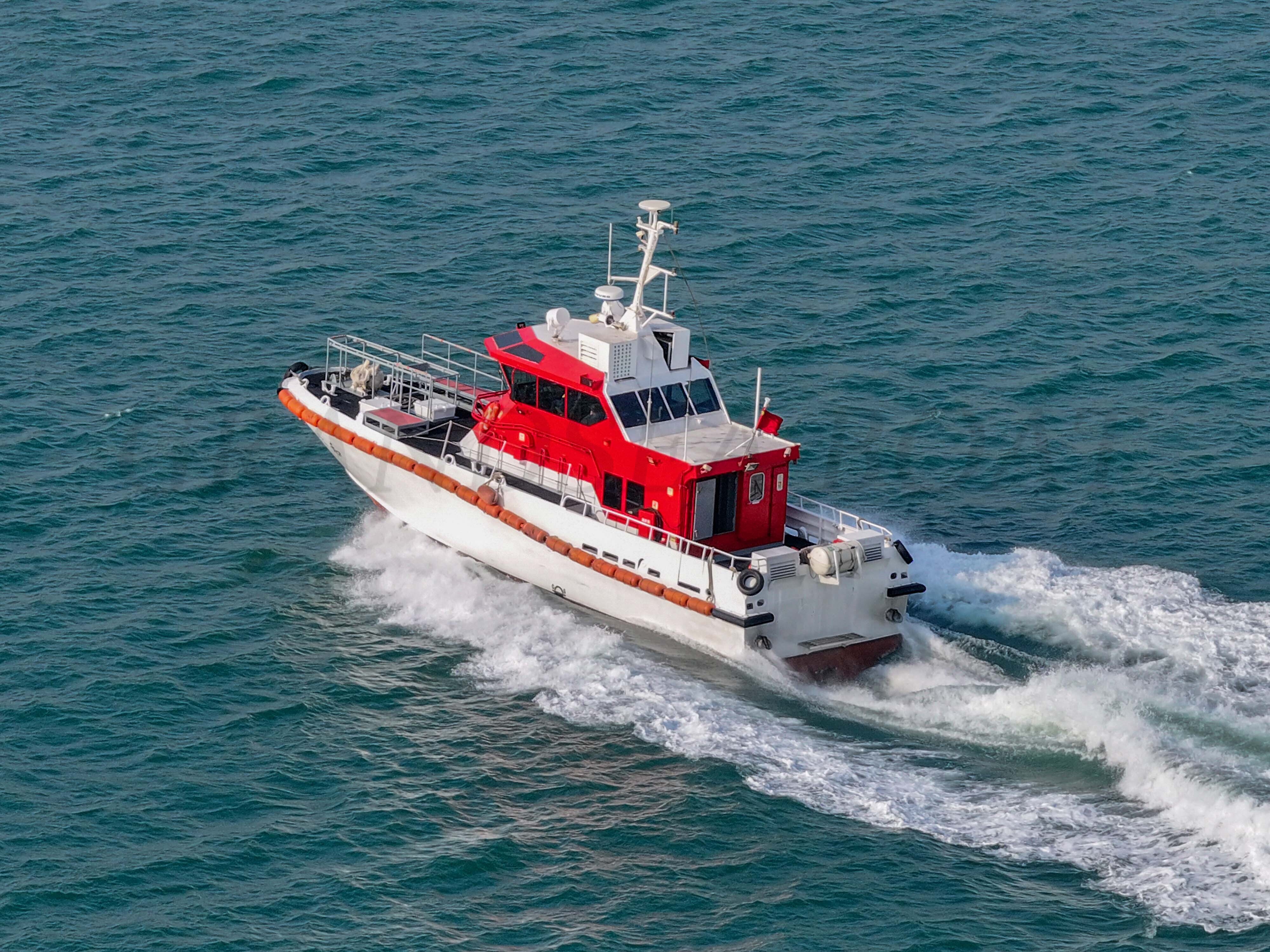 Grandsea 21m Pilot Boats en mer agitée