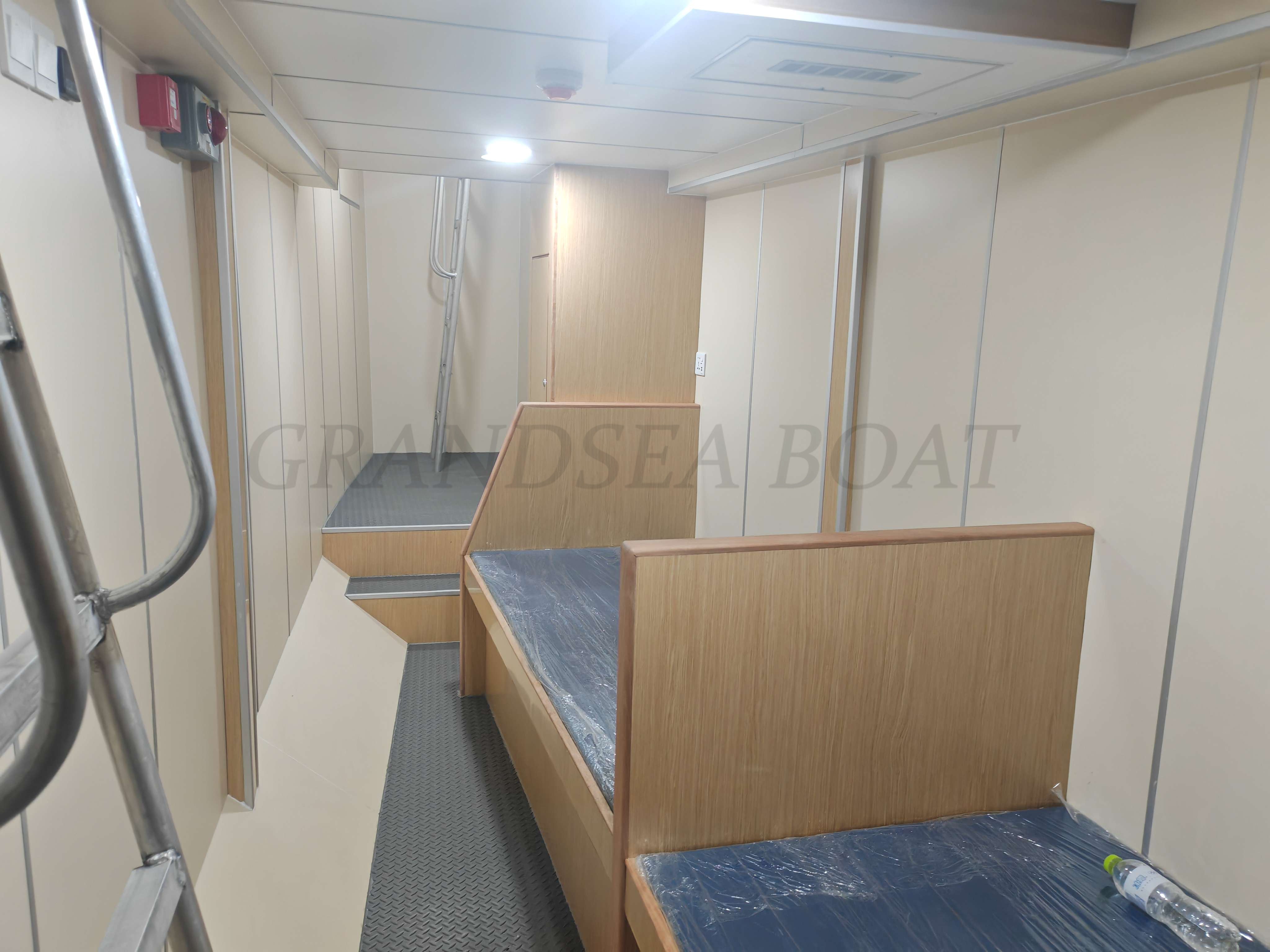 Bateau de tourisme en aluminium Grandsea 21m 120 places Bateau de passagers Ferry touristique à vendre