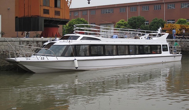 Navire ferry rapide en PRV de 20 m pour 70 personnes à vendre