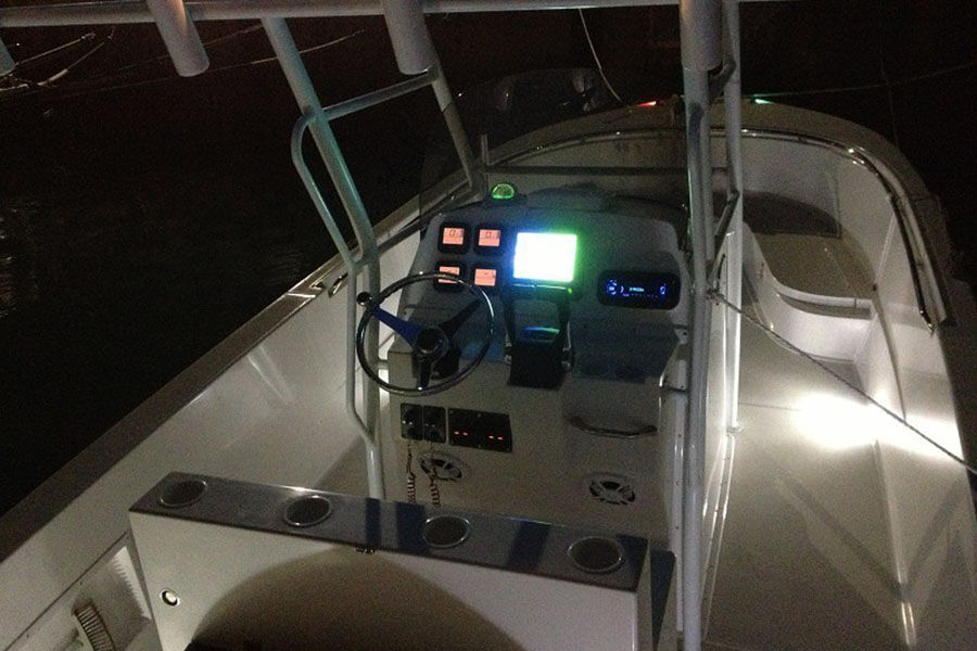 Bateaux de pêche professionnels en fibre de verre à vitesse de console centrale de 27 pieds à vendre