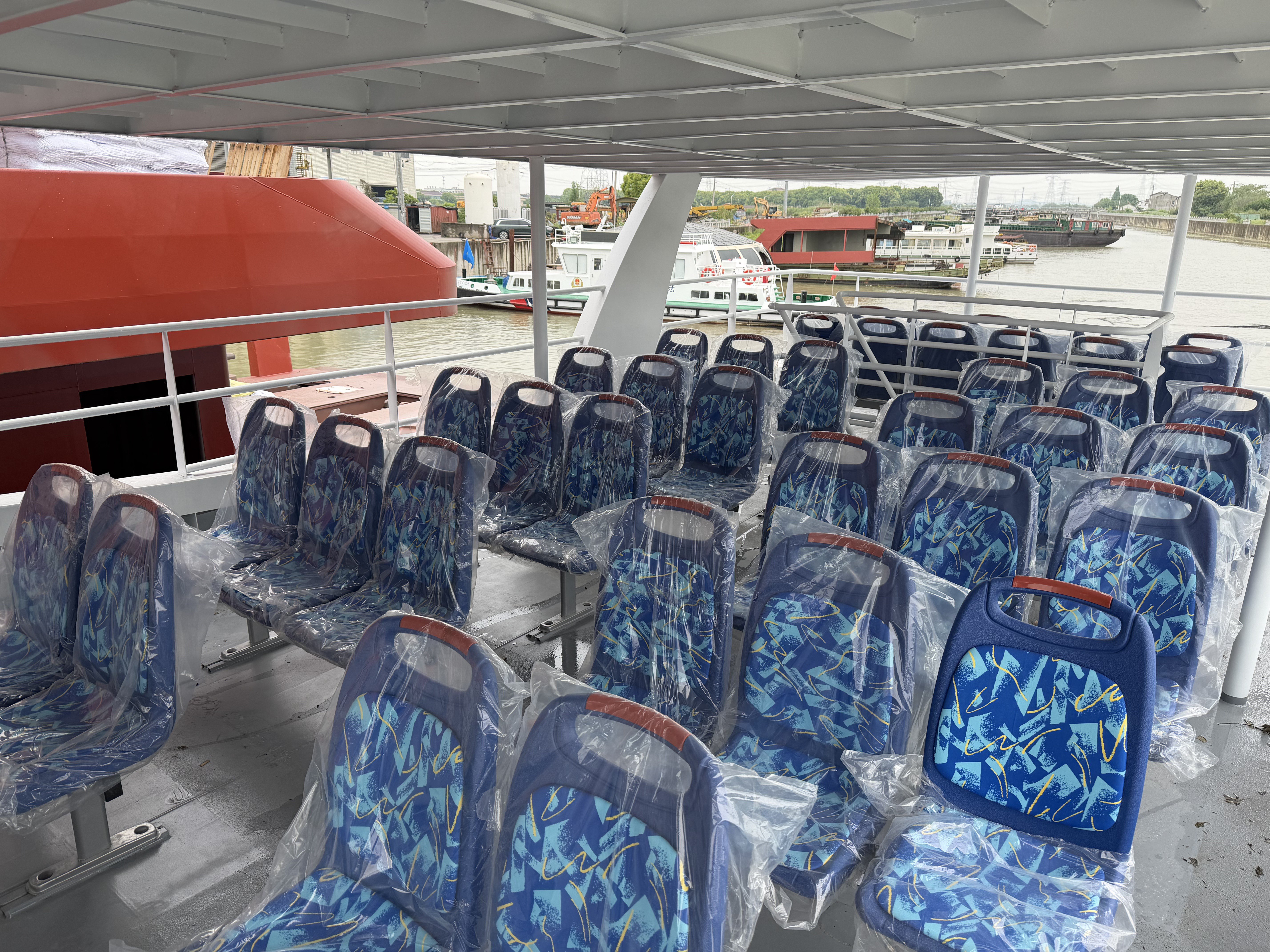 Se vende catamarán/transporte acuático Grandsea de 17 m, de aluminio y con capacidad para 110 pasajeros.