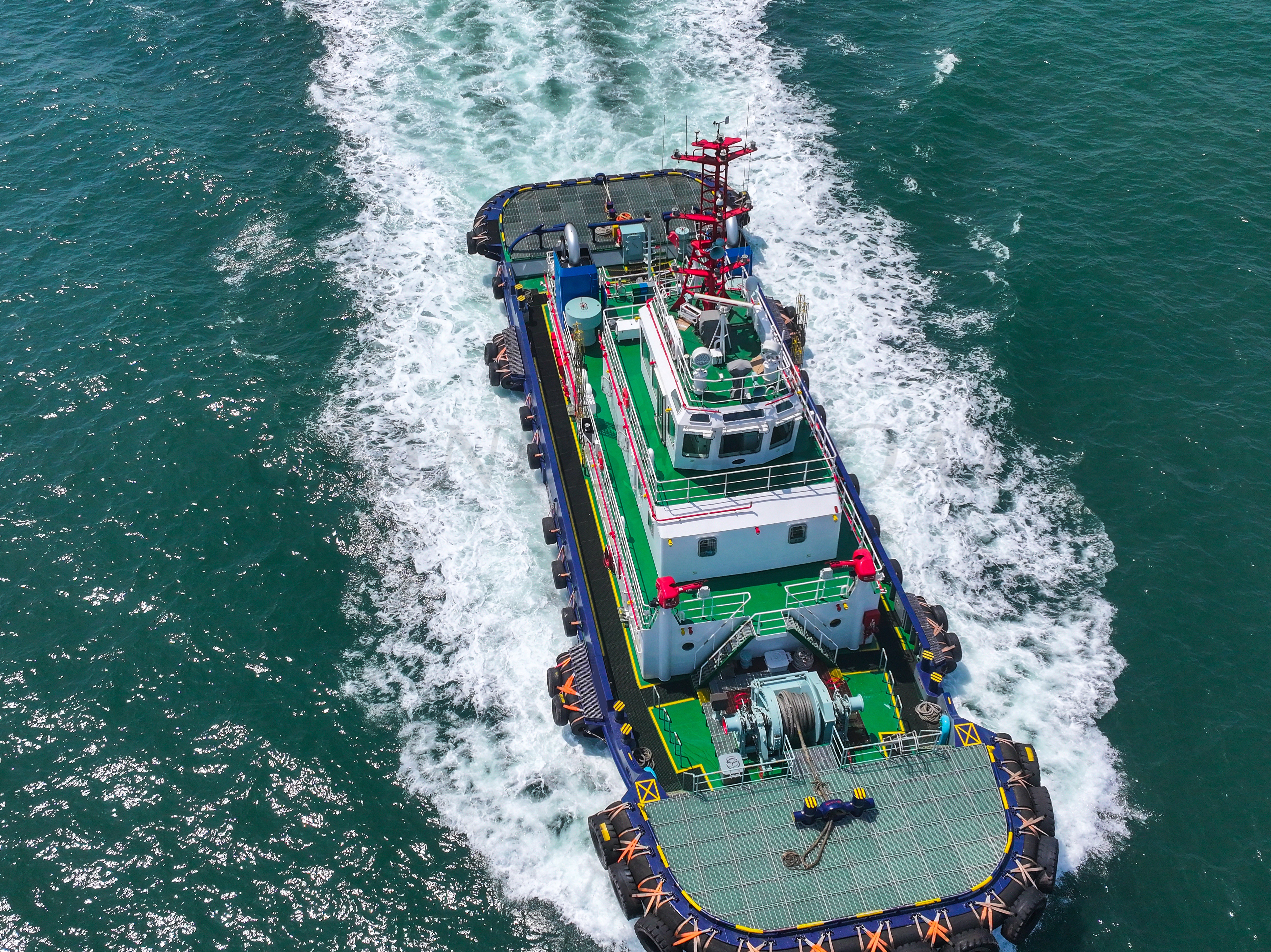 Remolcador multipropósito Grandsea de 41m 7000hp con fuerza de arrastre de 87t en venta