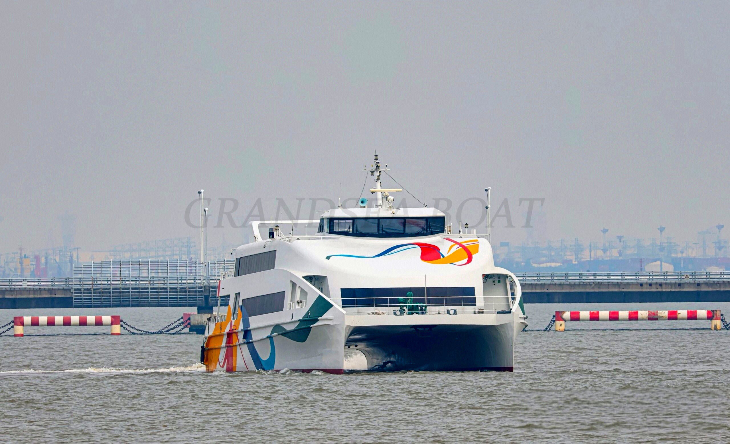 Catamarán de aluminio Grandsea de 45 m, buque de pasajeros de 500 plazas, transatlántico, catamarán y embarcación de pasajeros en venta