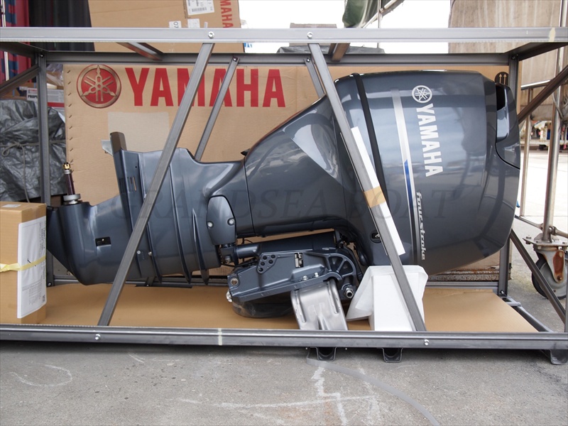 Motor fueraborda original Yamaha F200BETX de 200 hp, fabricado en Japón, a la venta