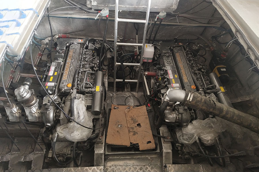 Se vende lancha de pasajeros Grandsea de 15,8 m de aluminio, con capacidad para 40 personas y velocidad de 30 nudos.