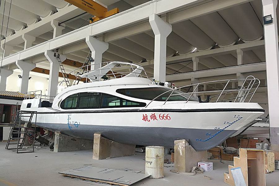  Barco comercial de 13,8 m con casco de acero y capacidad para 30 pasajeros en venta en China