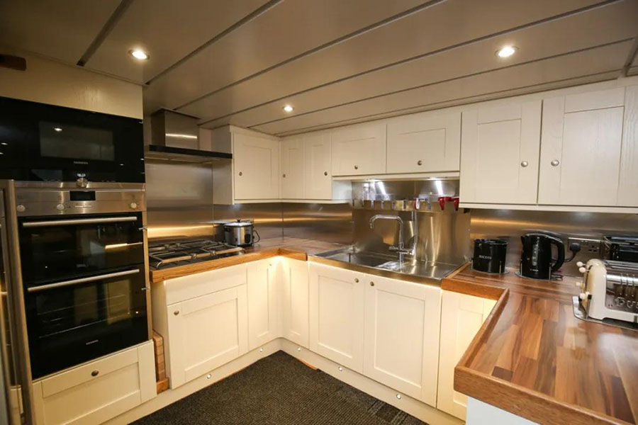 Barco de pesca de popa comercial de acero de mar profundo de 73 pies aprobado por clase BV de nuevo edificio a la venta