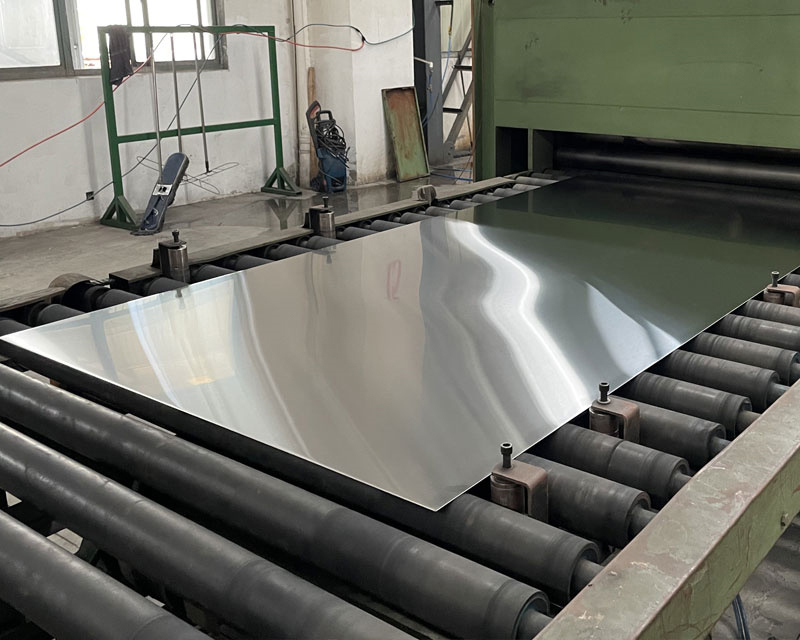 Production and processing of stainless steel plate