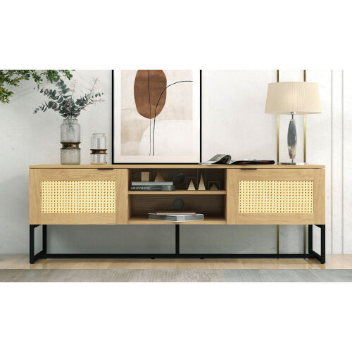 60 pulgadas de ancho con marco de tableros de MDF y adorno de ratán artificial con soporte de hierro para televisores de hasta 65 pulgadas.