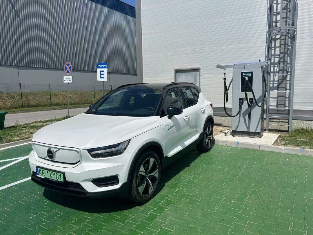 Chargeur rapide Teison 180kW DC Pro ev installé en Roumanie, 2025 Chargeur rapide Teison 180kW DC Pro ev installé en Roumanie, 2025