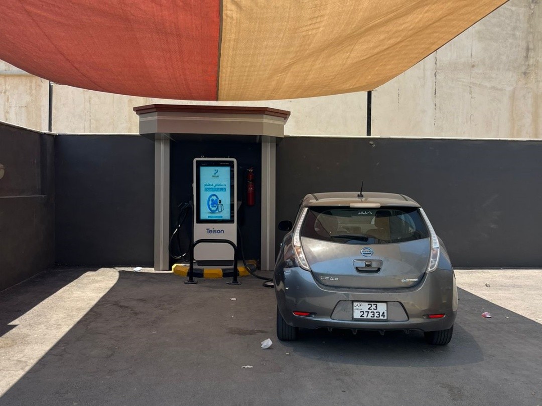 Teison DC Vision 120kW stazione di ricarica rapida per veicoli elettrici installata in Giordania, 2025