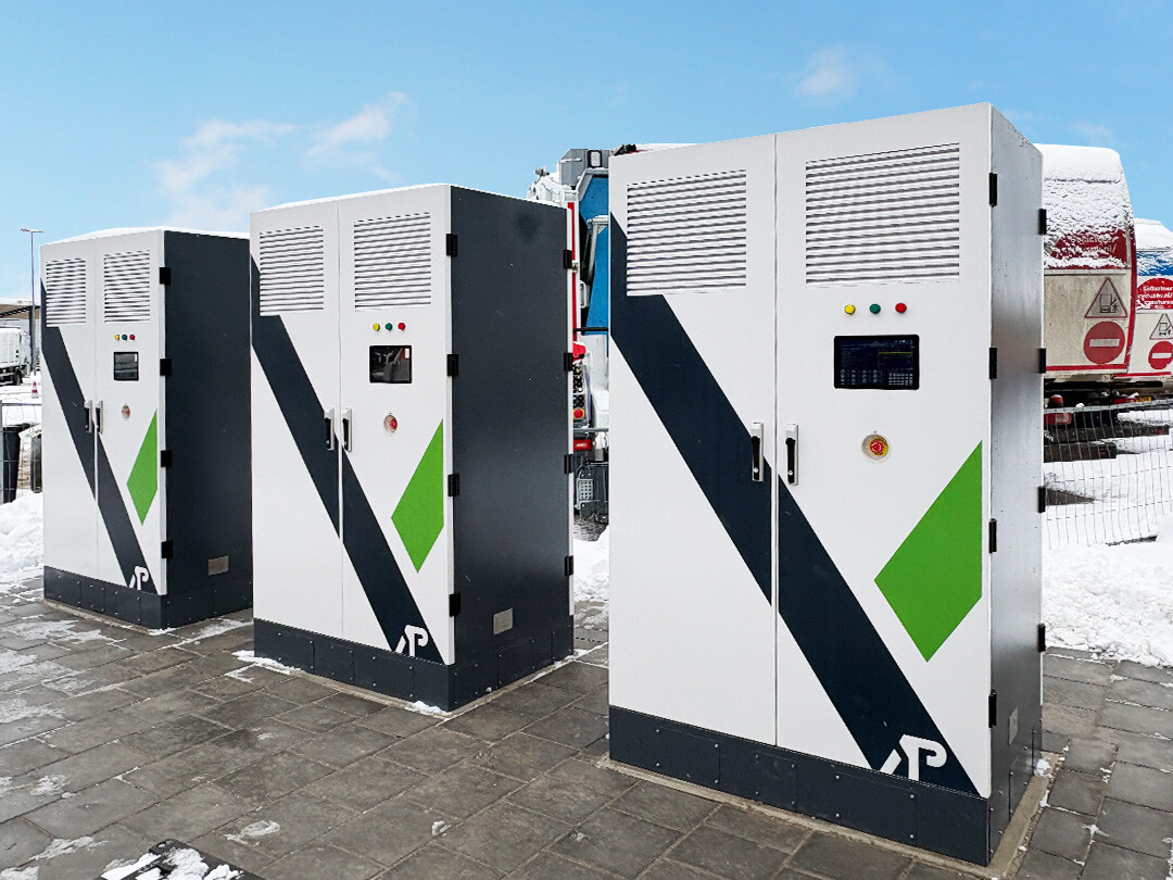 Cargador rápido de CC tipo split Teison de 400 kW para camiones eléctricos instalado en los Países Bajos, 2025.