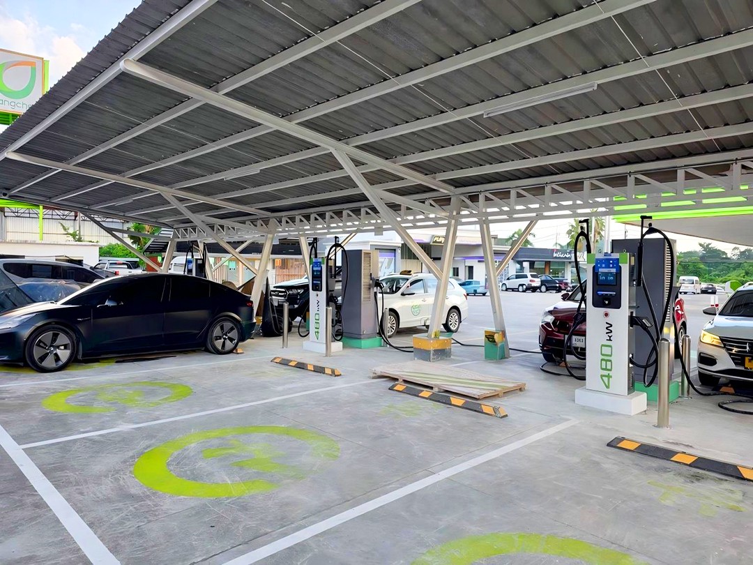 Por qué Europa necesita más cargadores para vehículos eléctricos de más de 480 kW