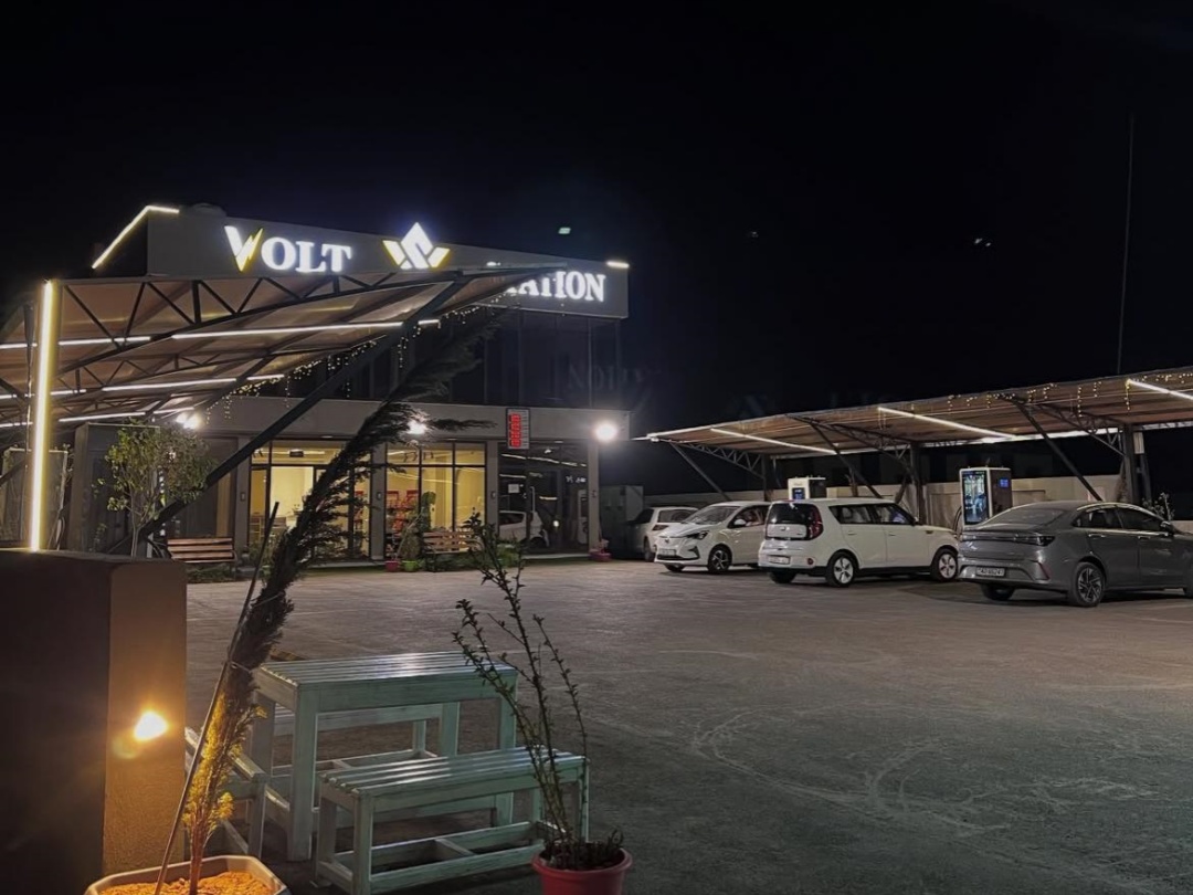 Teison DC Pro en DC Vision laadstations voor elektrische voertuigen geïnstalleerd in het Midden-Oosten, 2025