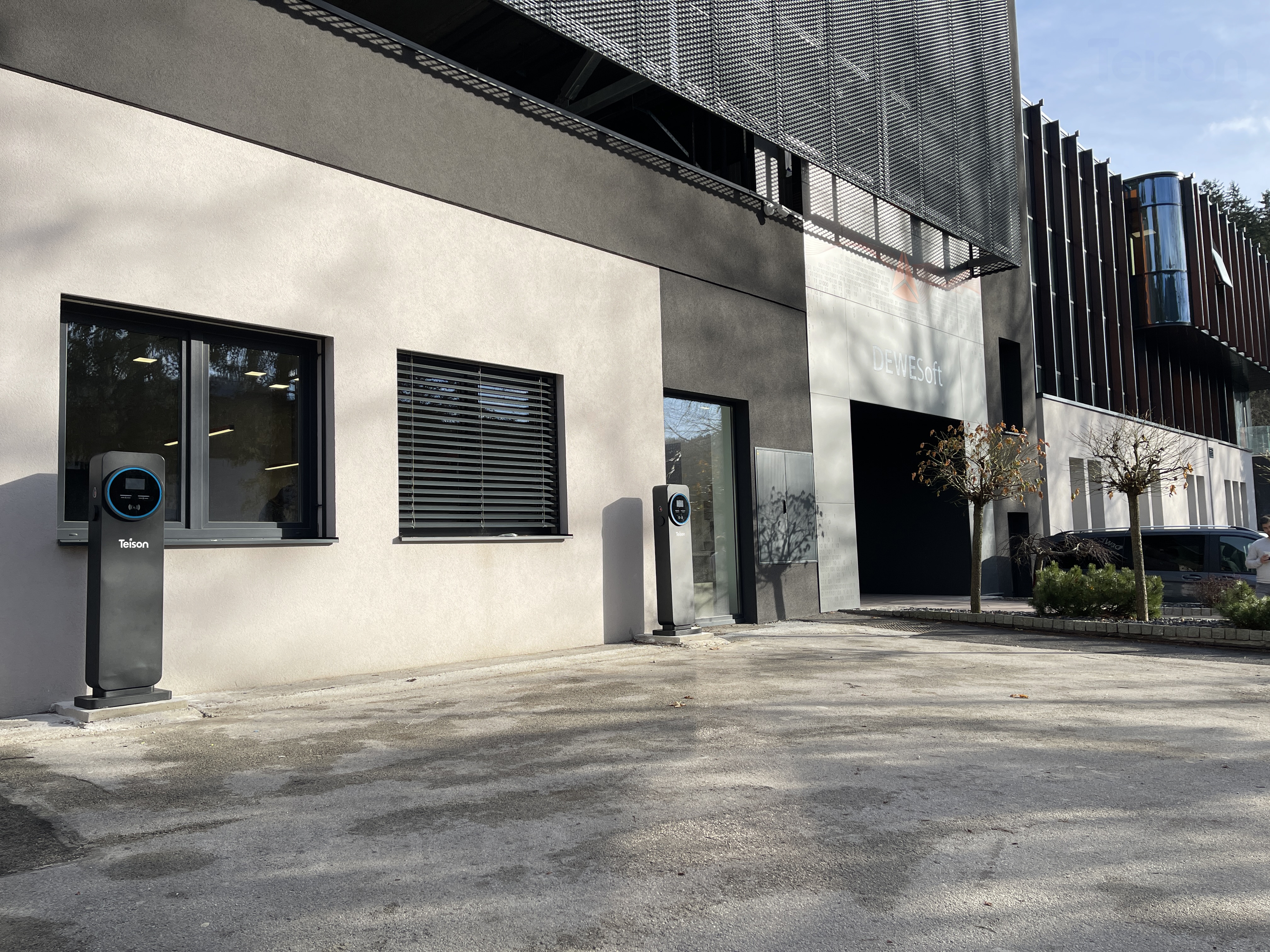 Boosting Charging Availability to Support a Growing EV Market