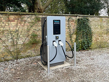 Birleşik Krallık'taki Teison Public DC EV Şarj İstasyonu, 2024