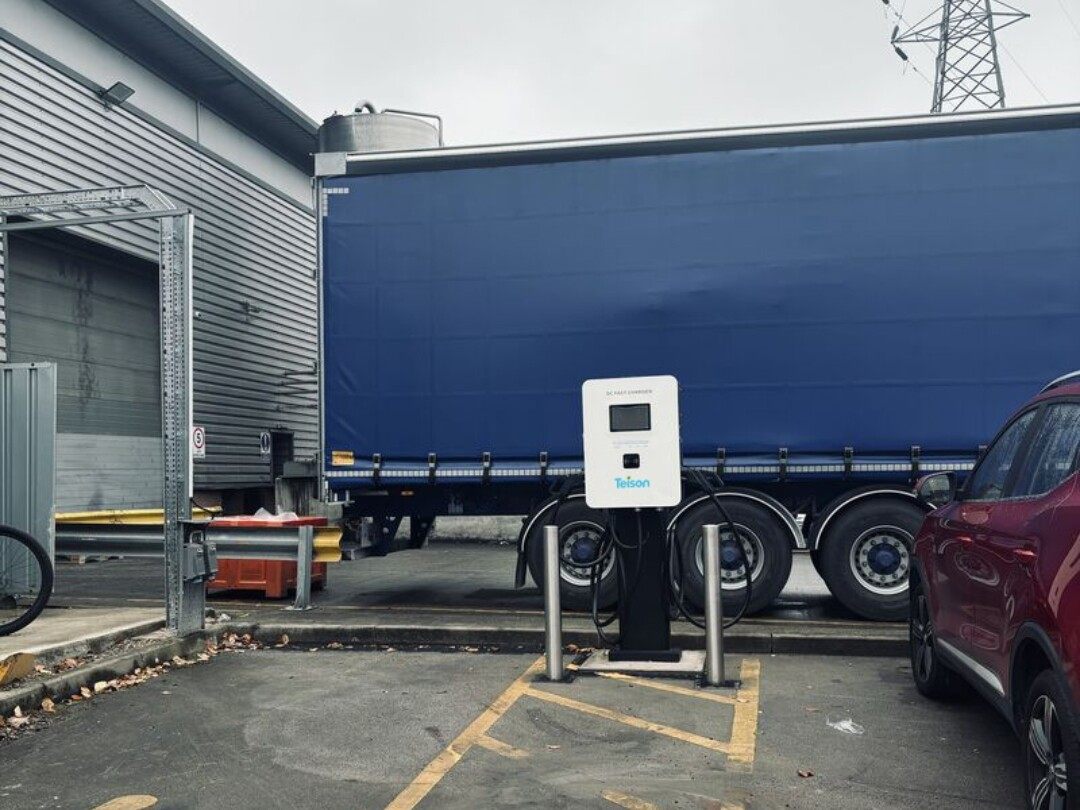  Teison 40kw çift ev araç şarj cihazı İngiltere'de, 2024