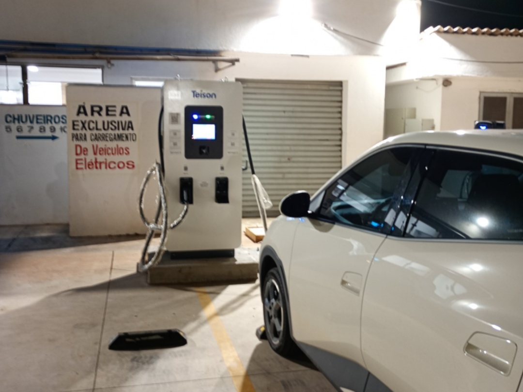Geely ve Ford, İspanya’daki Fabrikada Elektrikli Araç Üretmek İçin Anlaşmaya Vardı