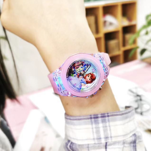 JE1-06 Children's Watch