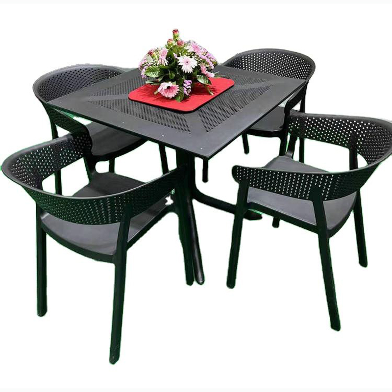 Plastic Chairs Plastic Chairs