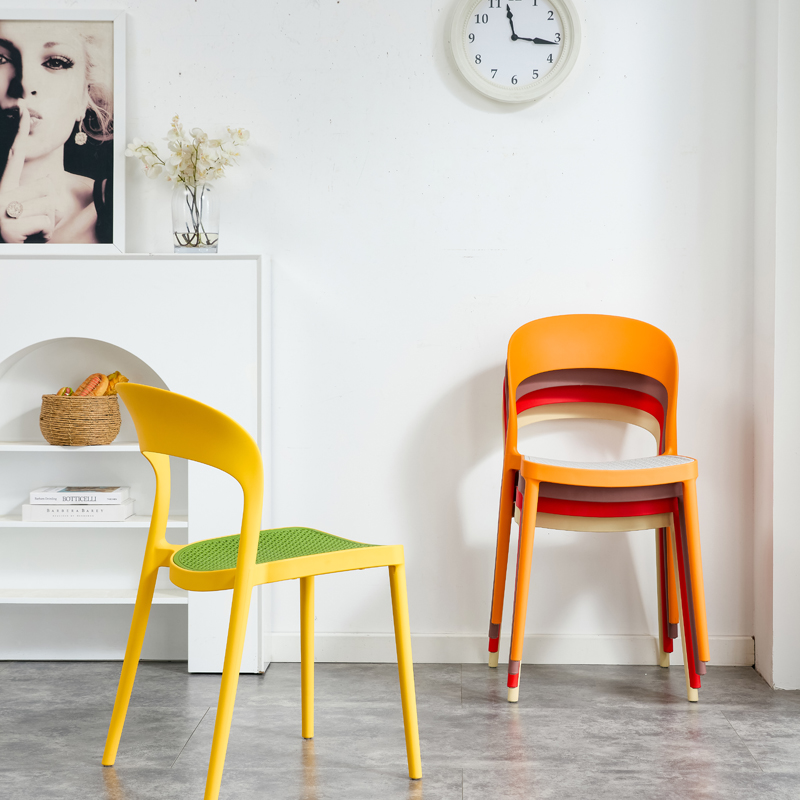 Stackable bistro chair