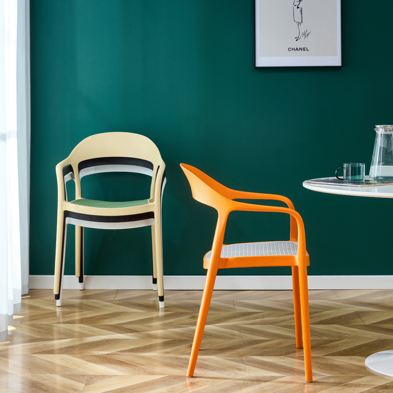 Stackable bistro chair