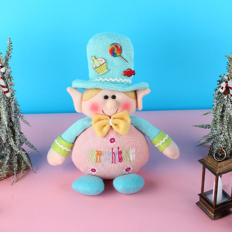 Knitted telescopic doll