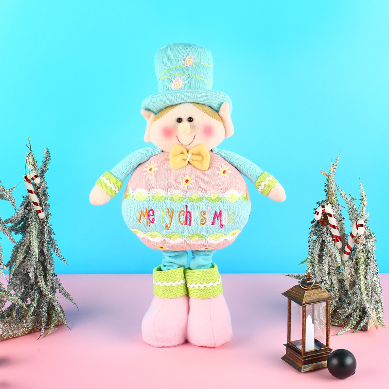 Knitted telescopic doll