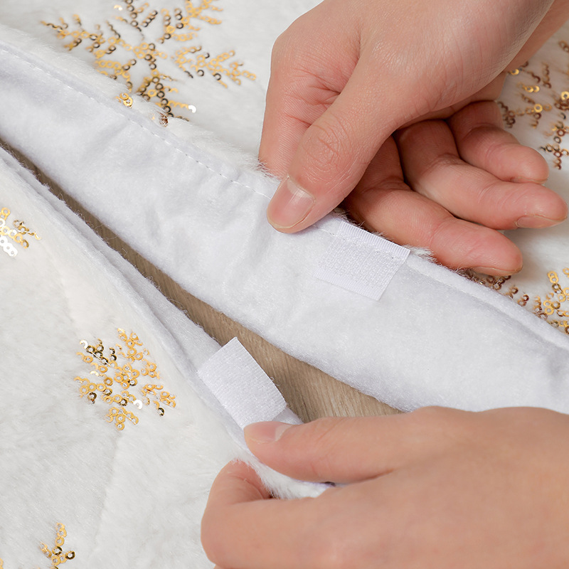 Christmas tree ornament