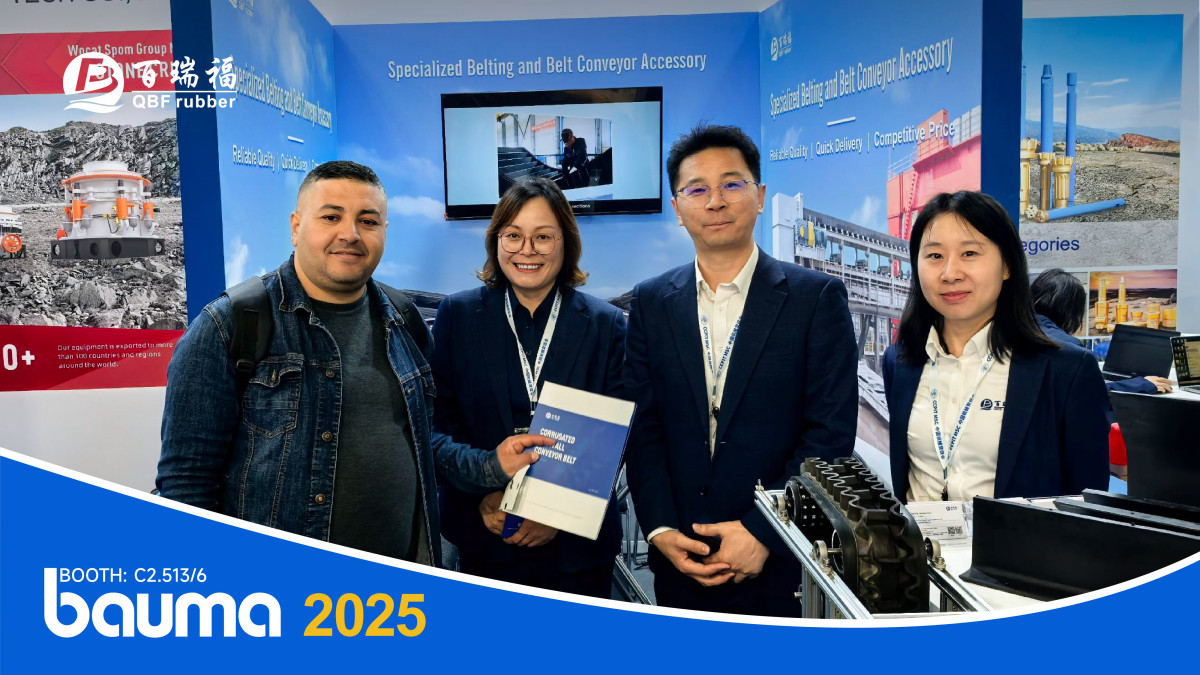 德国宝马展现场照片-16(1).jpg 德国宝马展现场照片-16(1).jpg