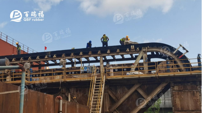 Las bandas laterales antiadherentes de caucho QBF ayudan a la construcción de túneles en Shenzhen Las bandas laterales antiadherentes de caucho QBF ayudan a la construcción de túneles en Shenzhen