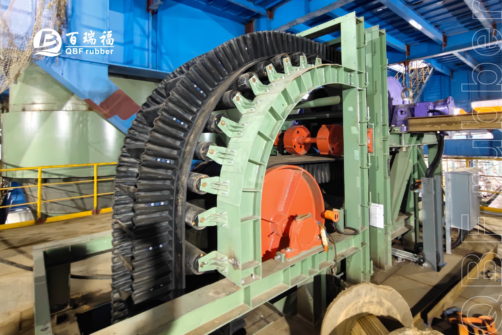 QBF Rubber despliega una banda lateral resistente al calor para el proyecto de horno eléctrico de Baowu Zhanjiang