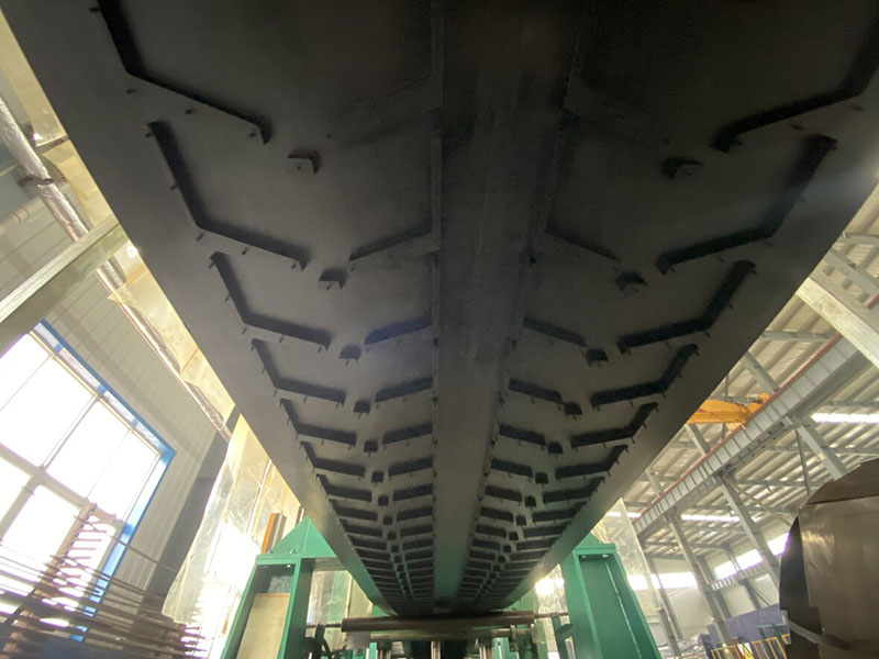 Banda Chevron "cero" defectos con proceso integrado