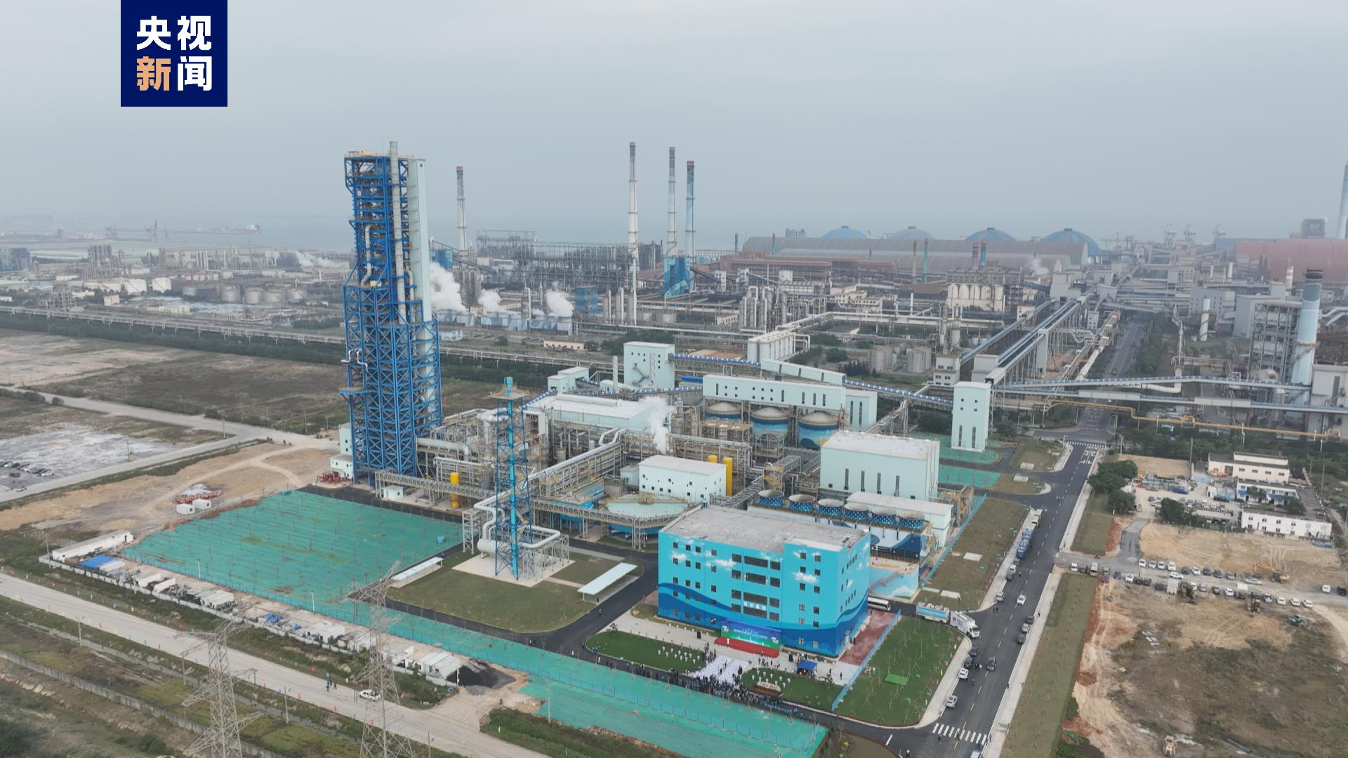 China's First Million-Ton Hydrogen-Based Shaft Furnace was Successfully Ignited and Put into Production. QBF is Equipped with the 112-Meter Vertical Lifting Sidewall Conveyor Belt with the Highest Conveying Height in China!