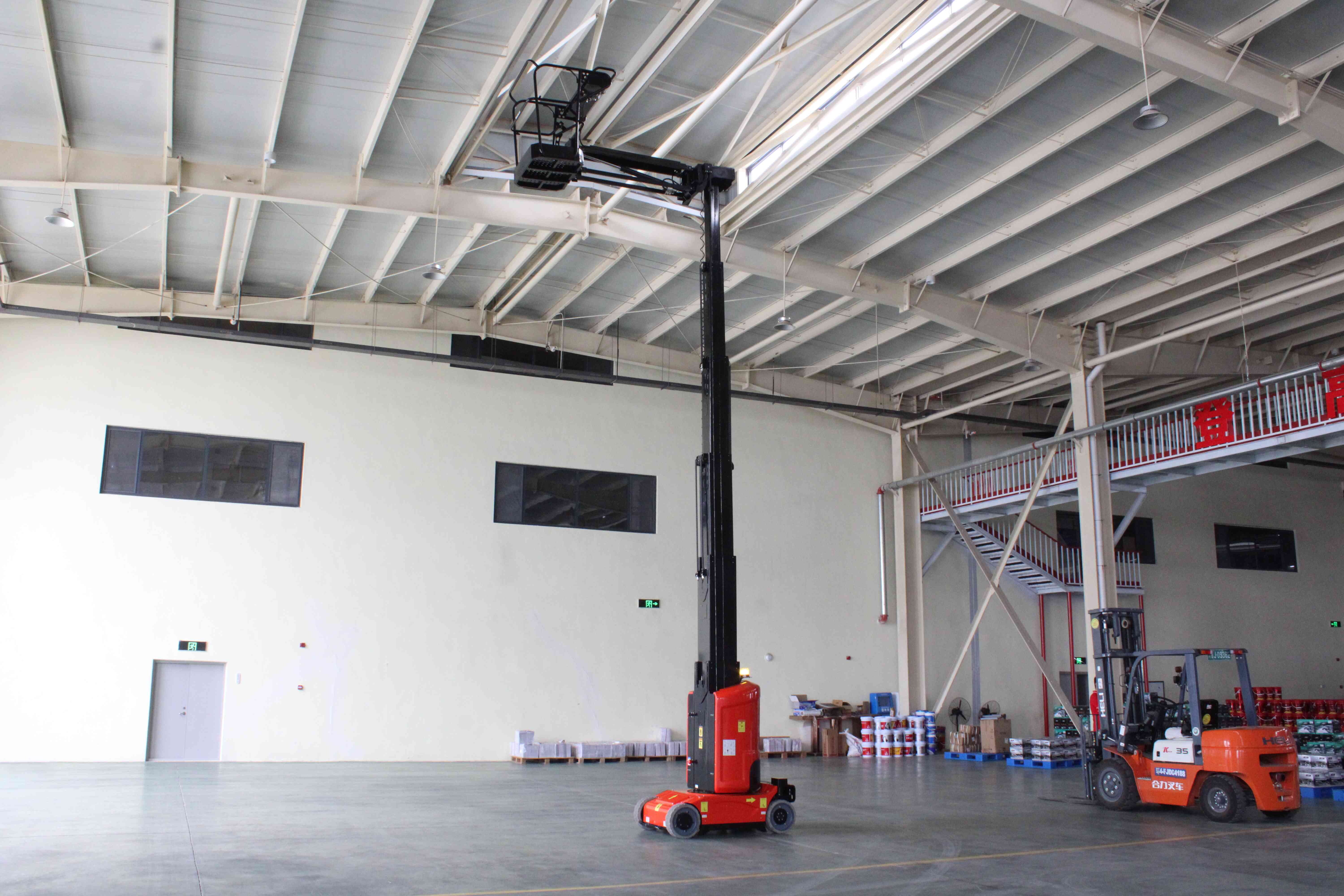 Self-propelled lift Platform AMWP11.2-4000