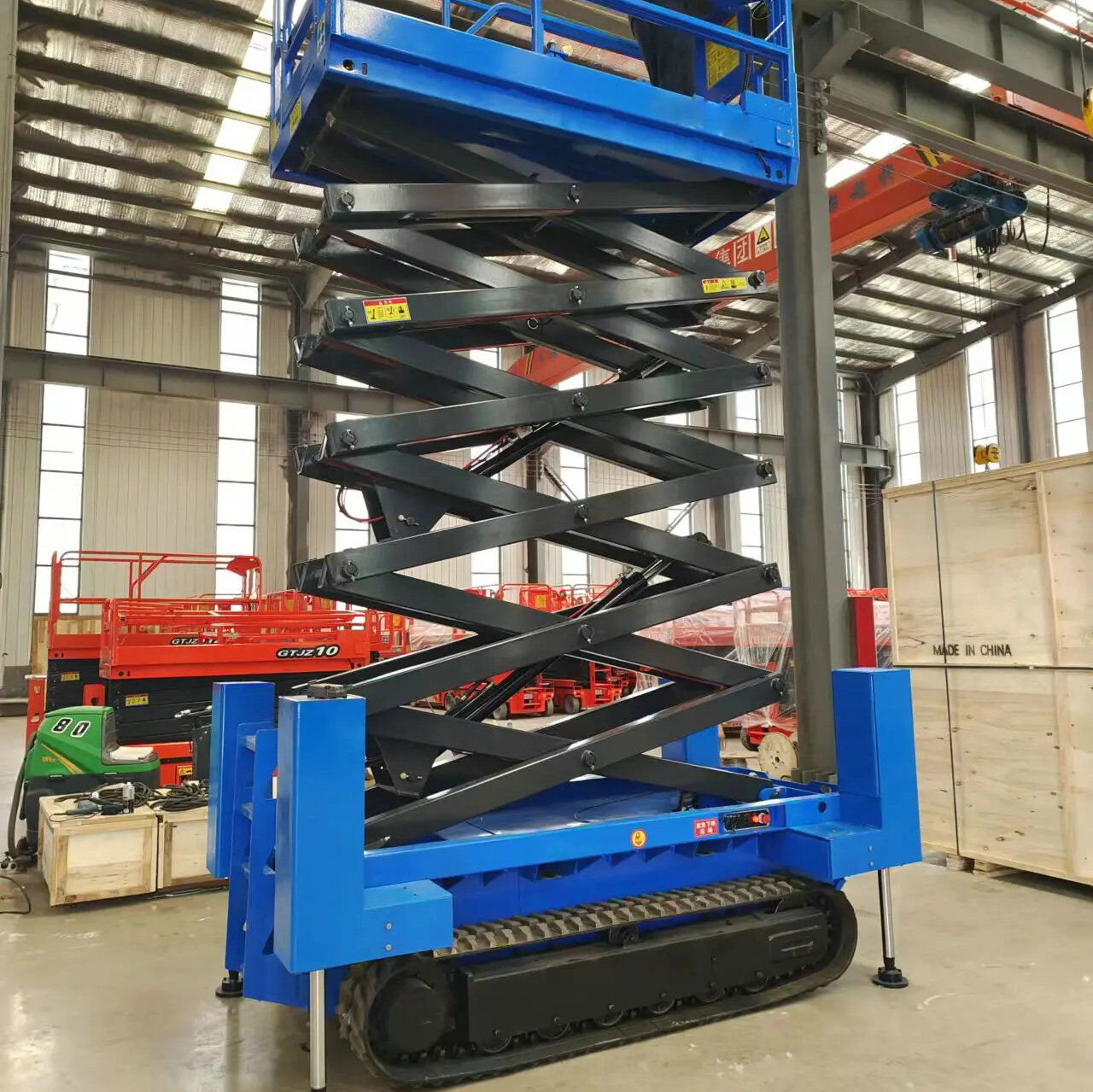 All Terrain Crawly scissor Lift