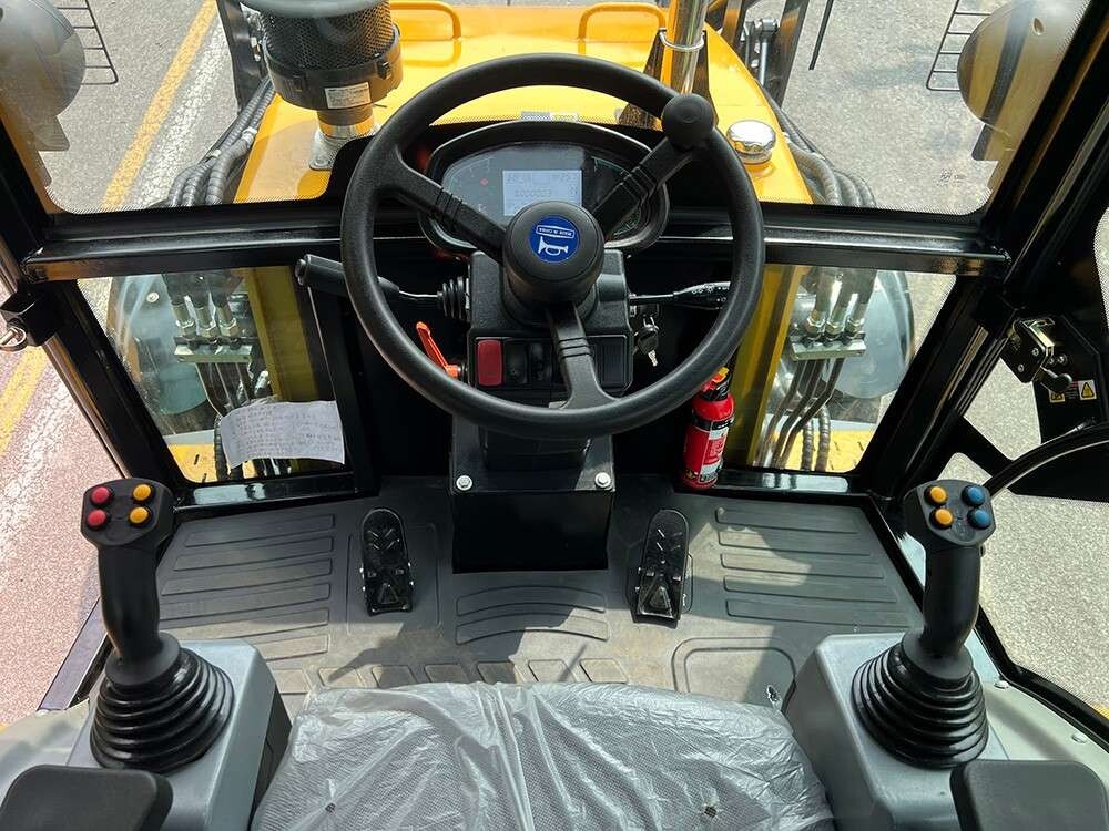 KS430H Side shift backhoe loader