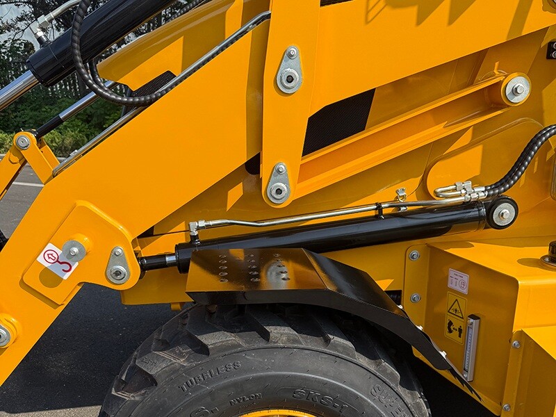  KS420H Side shift backhoe loader