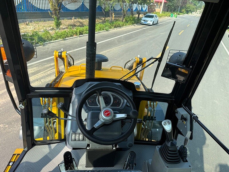  KS420H Side shift backhoe loader